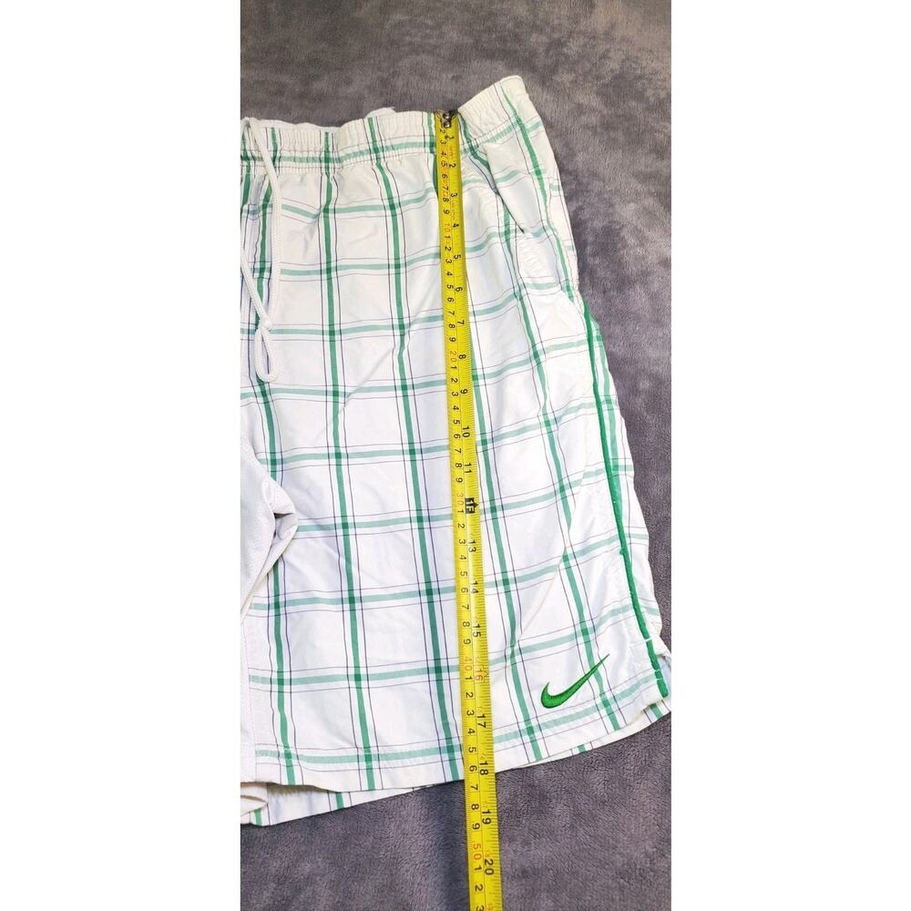 Nike Shorts Men's Size M Checkerboard White Green Beach Summer C1-218 - Picture 2 of 12